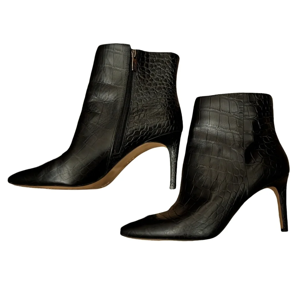 Vince Camuto Leather Ankle Boots 10